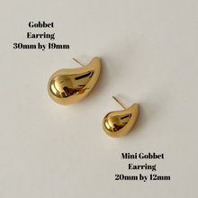 Load image into Gallery viewer, Mini Gobbet Hoops- Gold
