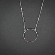 Load image into Gallery viewer, Circle Necklace Small (Polished)
