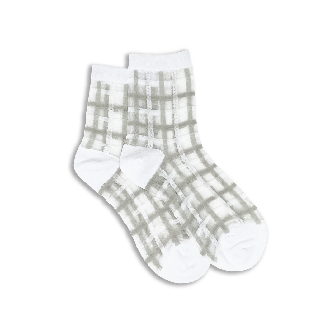 Sheer Plaid Ankle Socks: White