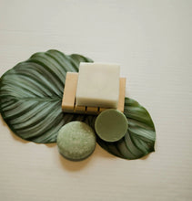 Load image into Gallery viewer, Cedar Soap Tray | Zero Waste Handmade Soap Dish
